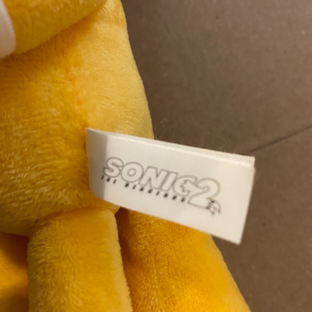 Tails from Sonic 2.   Yellow and White Stuffed Animal Plush Toy - Picture 5 of 5